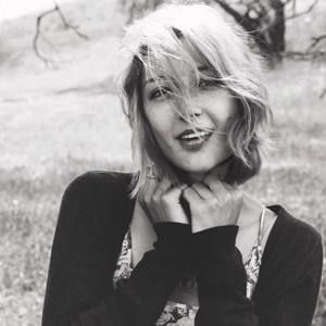 Meet your Posher, Connyre